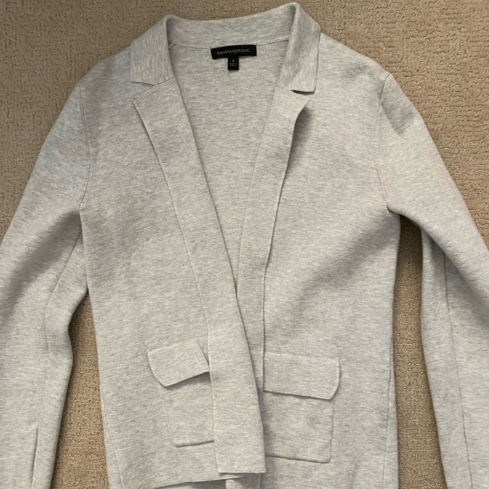 Banana Republic Grey Cropped Cardigan/ blazer